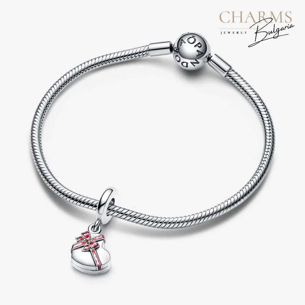 Кутия с шоколадови бонбони