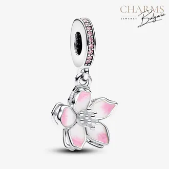 Цъфтяща сакура