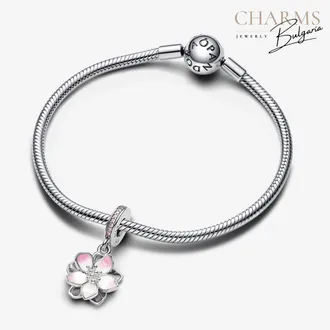 Цъфтяща сакура